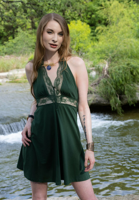 eladarling nude model photos