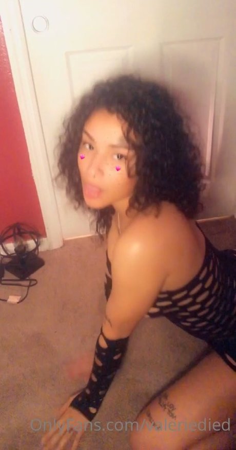 valeriedied model art pictures