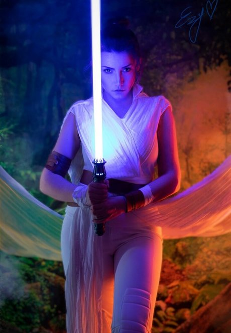 EzySummers Cosplay star erotic picture