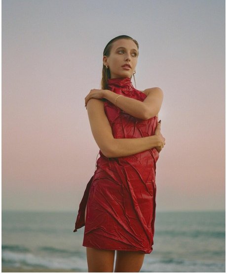 Emma Chamberlain perfect model images