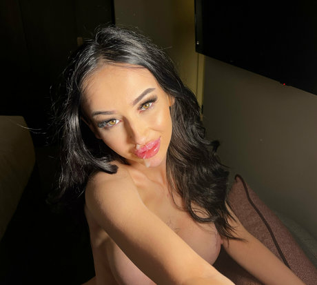 mriconicxx free star photos