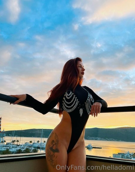 lelyamult nude model photo