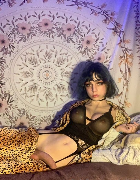 cdbell top actress images