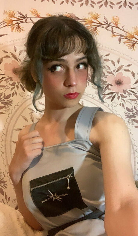 cdbell actress photos