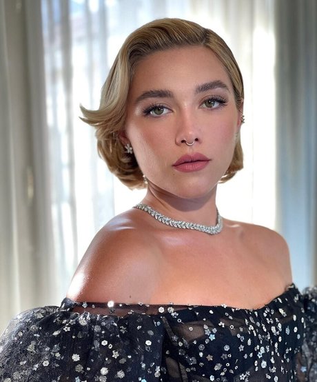 Florence Pugh pornstar free photos