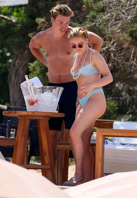 giant onlyfans free pic