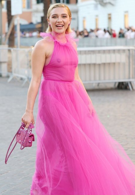 Florence Pugh pornstar sexy images