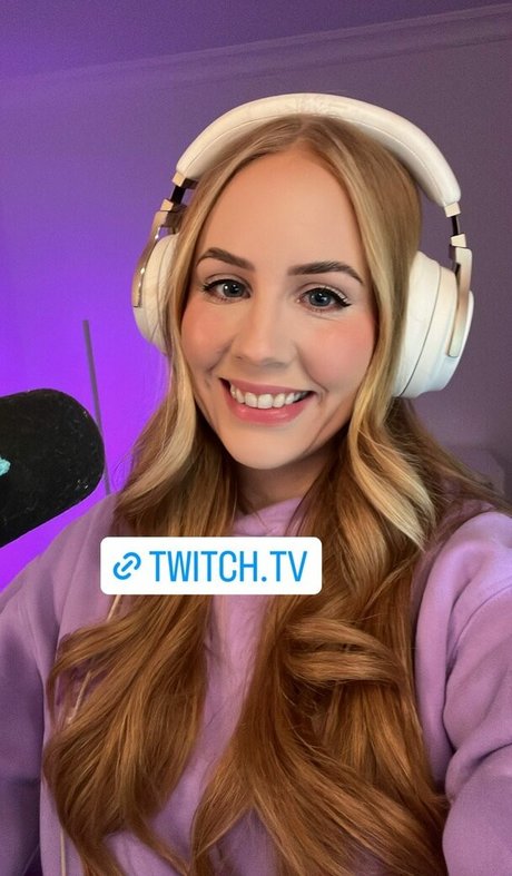 celebrity nude onlyfans best picture