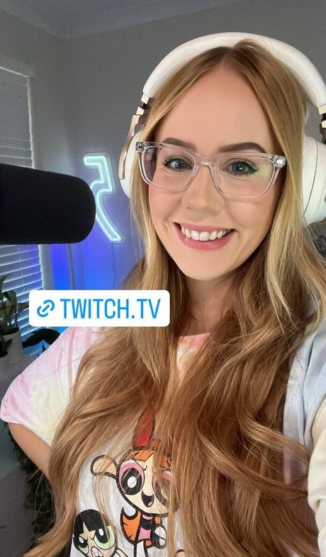 Nalopia adult star photos