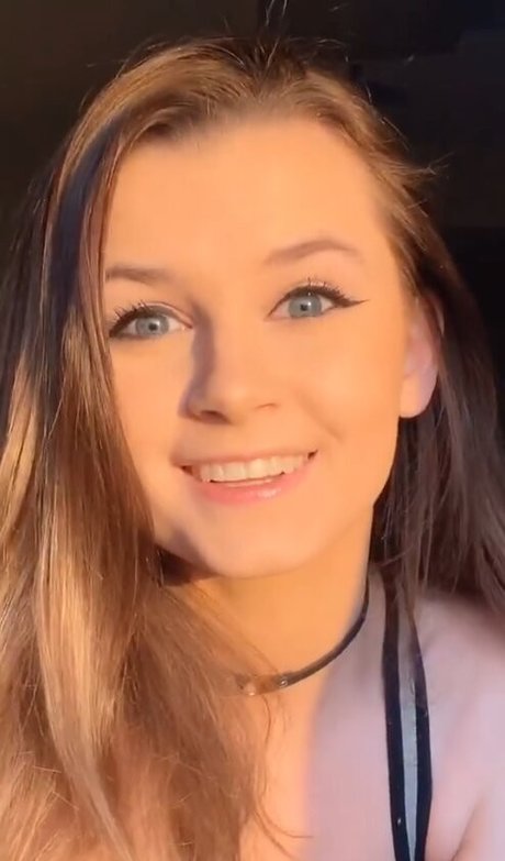 hottest trans onlyfans beautiful images