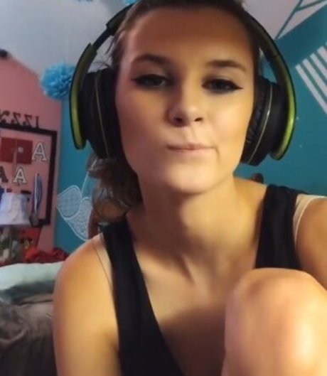 izassassin exclusive star pics