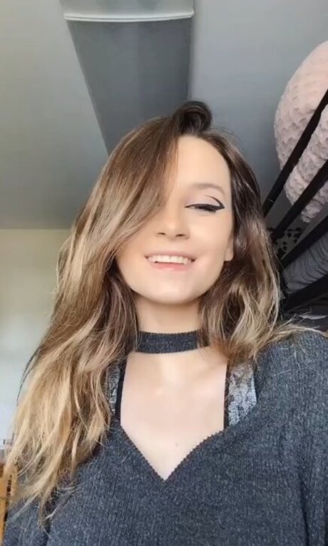 izassassin nudes star archive