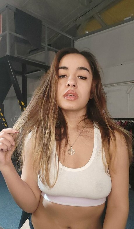 munequitaenf7 model sex images