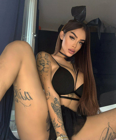 onlysaraluna best model gallery