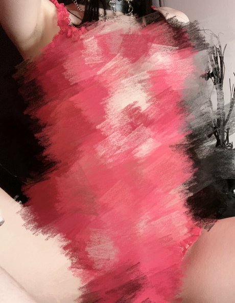 Babivmpr model nude pic