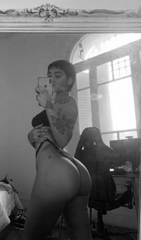 Belenegri model nice gallery