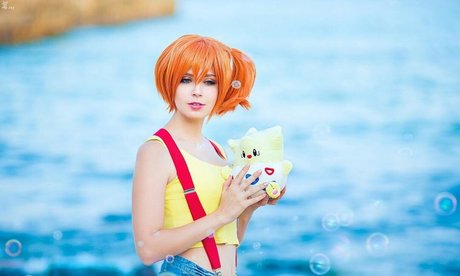 FaidEyren sexy actress pics