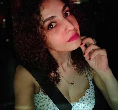 Nina Infinity sexy actress images