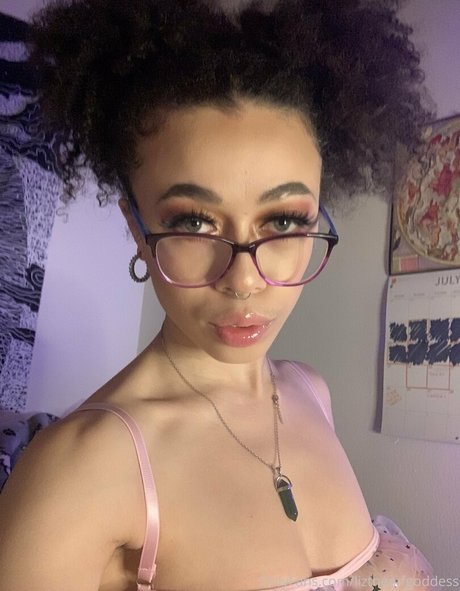 lizthemfgoddess pornographic actress img