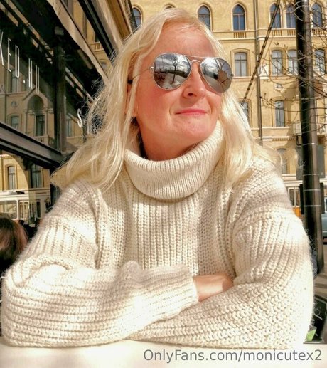 monicutex2 star porn galleries