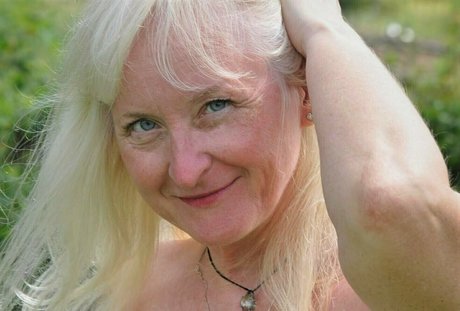 monicutex2 star nude pic