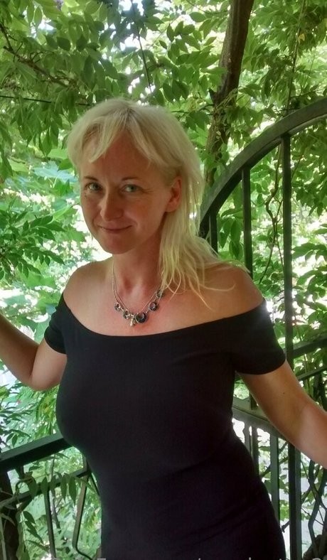 monicutex2 hd actress archive