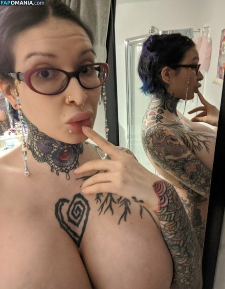 Ariane Saint Amour s model nudes galleries