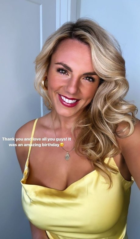 Annie Agar best model galleries