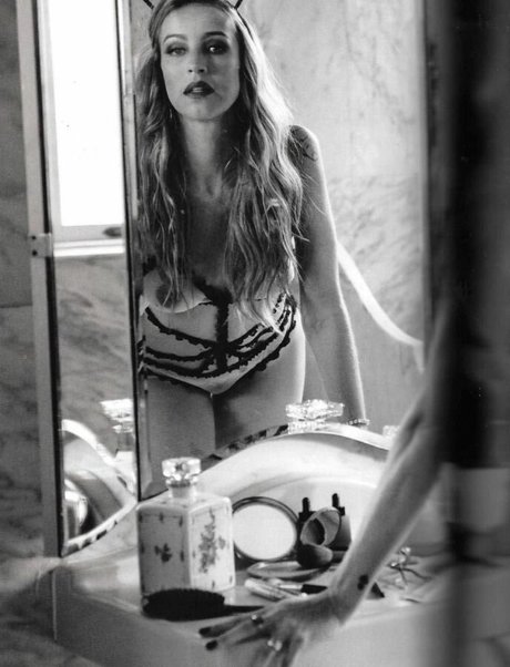 Luana Piovani nudes actress pics