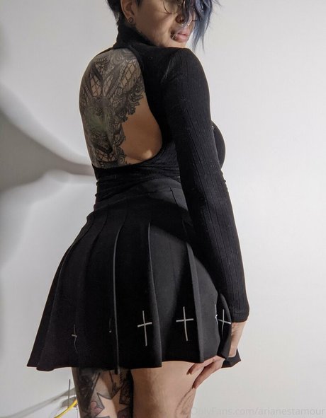 arianestamour model sexy photos