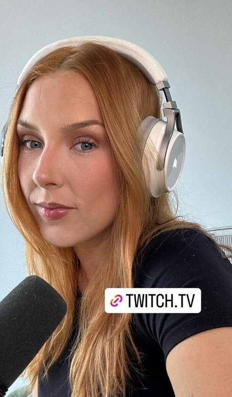 Tannar Eacott pornstar xxx pic