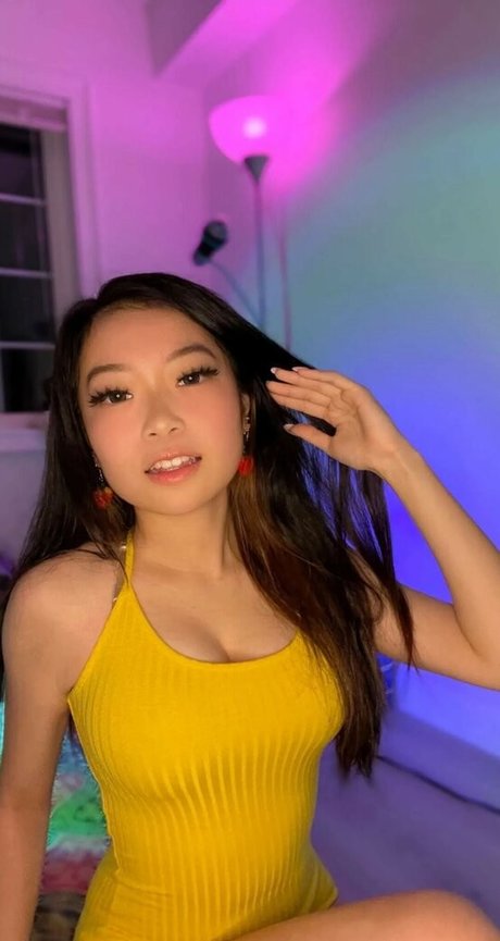 Fruitypoppin pornstar hd image