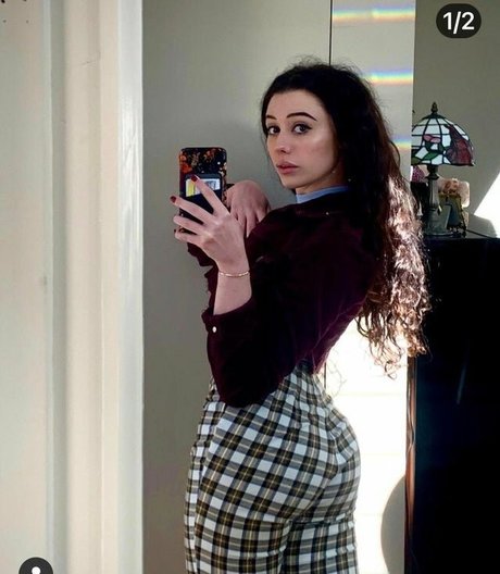 LivBev pornographic model archive