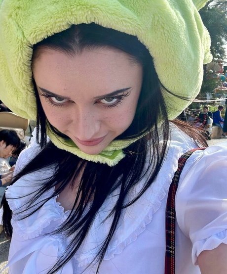 LivBev high quality pornstar img