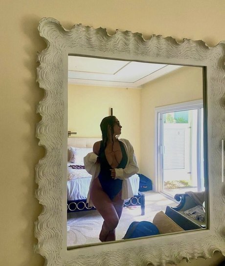 Kelly Meinhart star best images