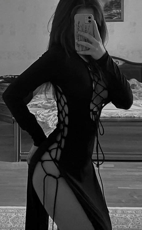 Miheeeeeva model perfect image