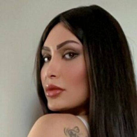 shiraz karam model naked archive