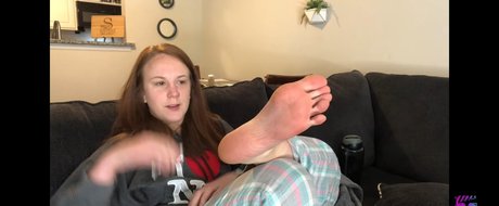 Ashleigh Burton star top gallery