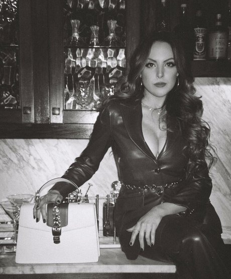 Elizabeth Gillies pornstar art archive