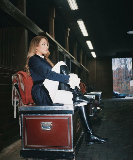 Elizabeth Gillies best actress galleries