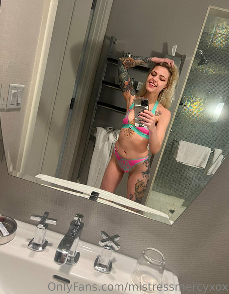 mistressmercyxox free actress photo