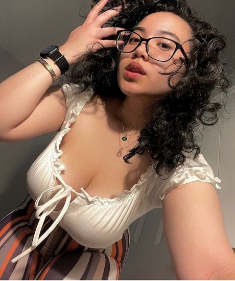 iokalissa erotic actress gallery