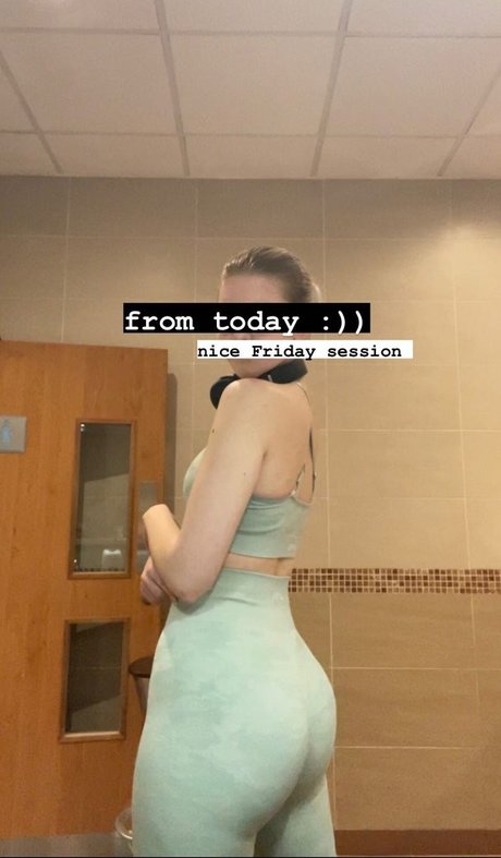 HoxieLoxie xxx model image