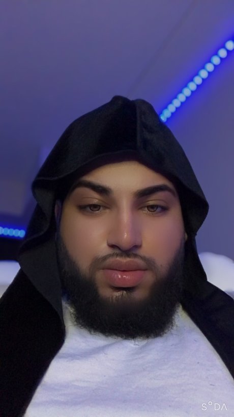 KAZI CHAN_ pornographic model image