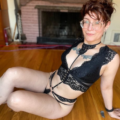 Miss T actress images