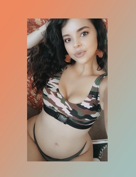 Booty Queen_ model naked galleries