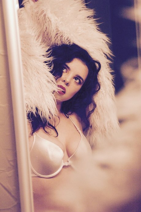 Booty Queen_ pornstar sexy image