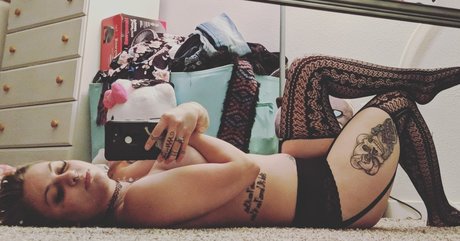 Nova Skye nice pornstar gallery