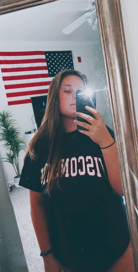 caseyy_ star nude photo