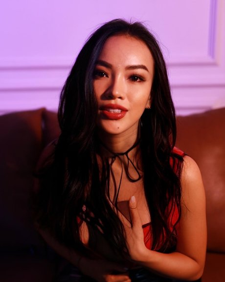 Rosie Tr model hd pictures